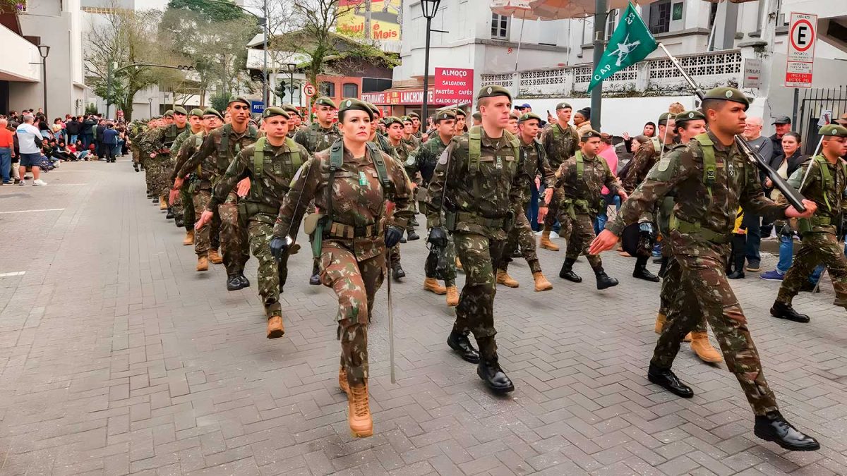 Tragédia em Indaial, desfile da Independência e Cybertruck; o que você precisa saber nesta segunda