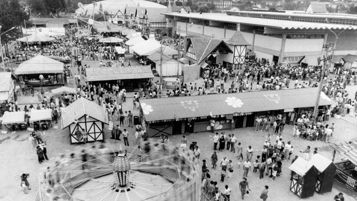 40 anos de Oktober, táxi no corredor, aumento da dengue e chuva; o que você precisa saber nesta quinta