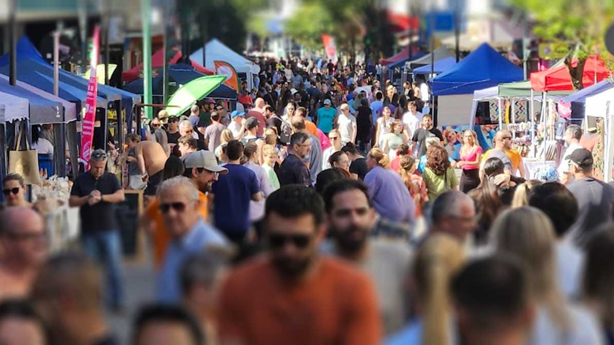 Migrantes em Blumenau; corpo no rio; HSC muda de nome; maratona: o que você precisa saber neste “finde”