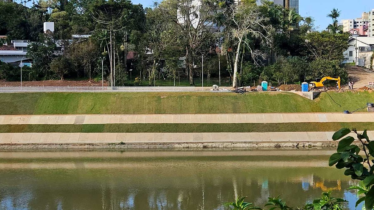Margem esquerda atrasada; mais mortes na BR-470; Parque luterano: o que você precisa saber nesta sexta