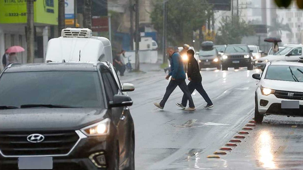 Túnel ignorado; resgate em cachoeira; padre cancelado; morte em briga: o que você precisa saber nesta sexta