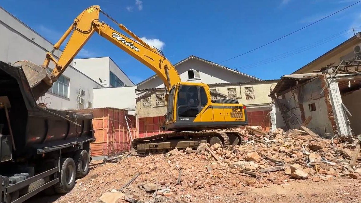 Resgate de trabalhadores; demolição no hospital; portões na Prainha: o que você precisa saber nesta quinta-feira