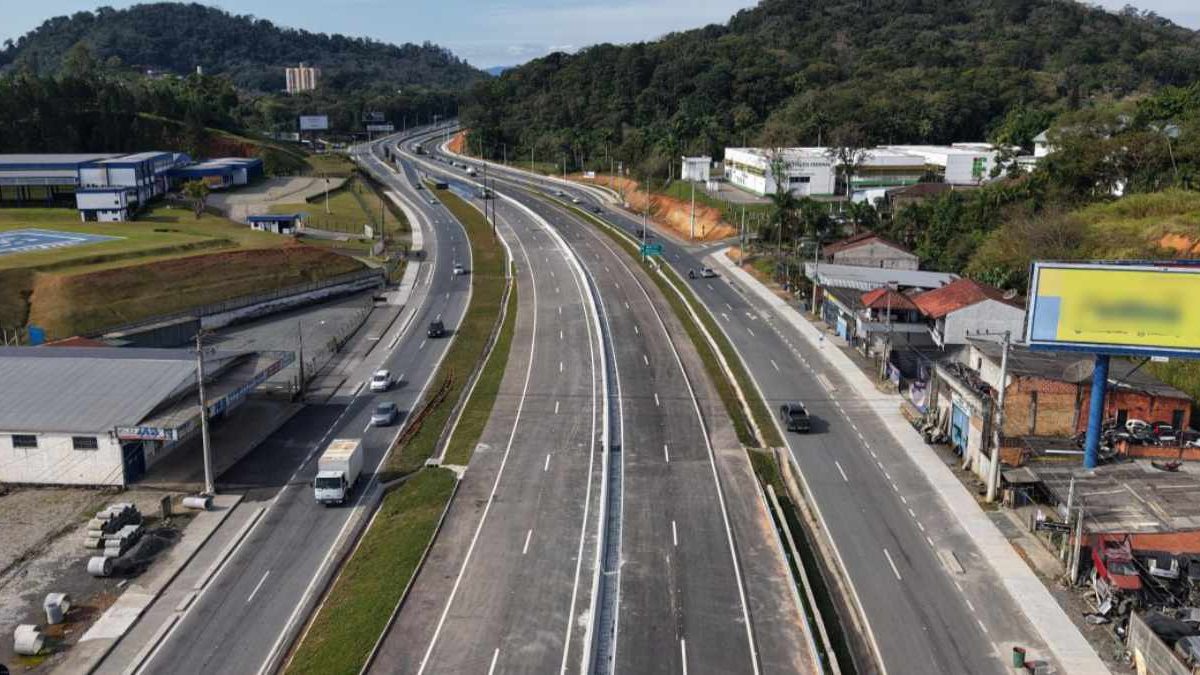 BR-470 adiada; lixo na cidade; gastos e faltas na Câmara: o que você precisa saber nesta terça-feira