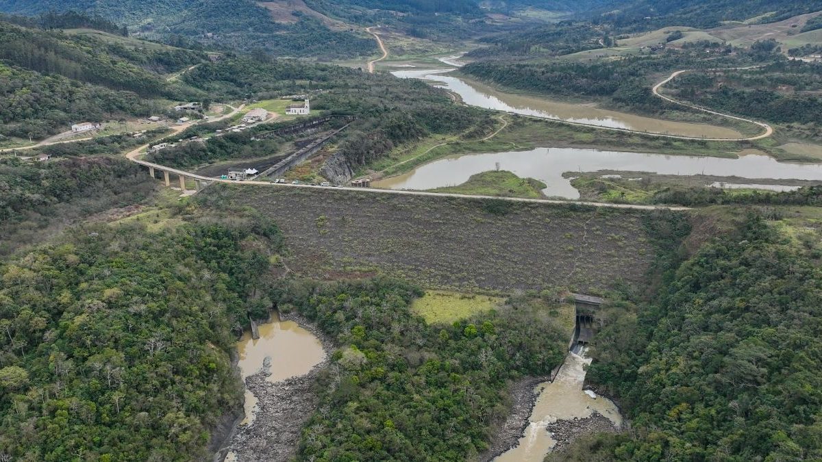 Reforma de barragem; Coteminas; luxo no shopping; dique da Fortaleza: o que você precisa saber nesta quarta