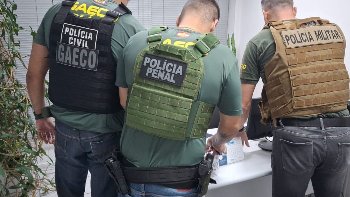 Mais corrupção; vergonha para Blumenau; central na PM: o que você precisa saber nesta sexta-feira
