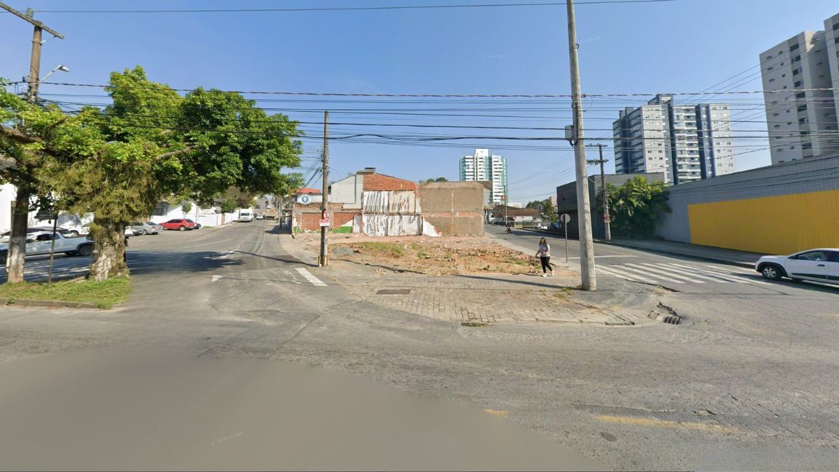Obras ameaçadas; foragida na Itália; desfile da Oktober; saúde precária: o que você precisa saber nesta terça