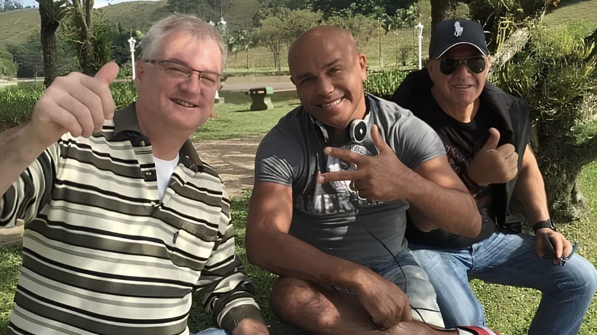 Pavimentação emergencial; queda de helicóptero; valores da Oktoberfest: o que você precisa saber nesta quarta