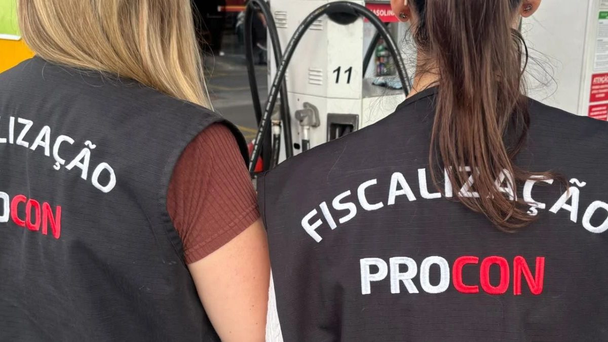 Postos multados; tapa-buracos; vandalismo; abuso sexual: o que você precisa saber nesta quinta-feira
